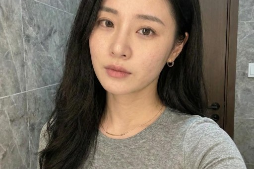 网红司晓迪凌晨发文自爆与多位男明星有染身材确实太好了！